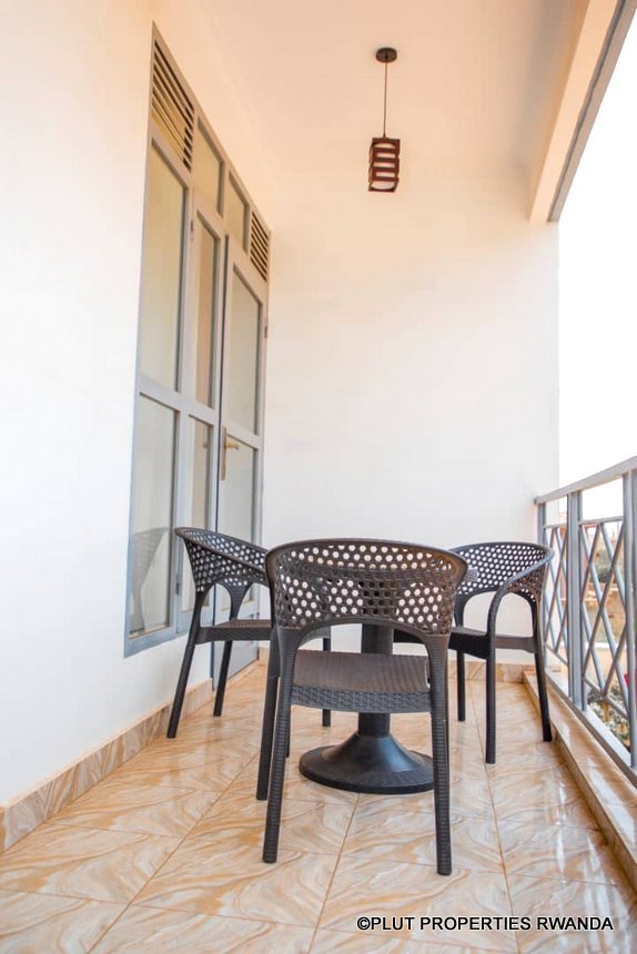 Affordable apartment for rent in Rebero