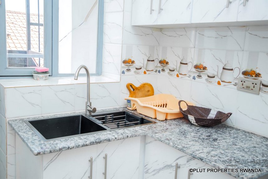 Affordable apartment for rent in Rebero