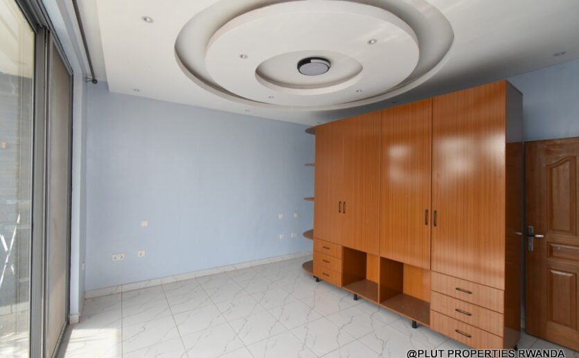 Kicukiro house for rent 