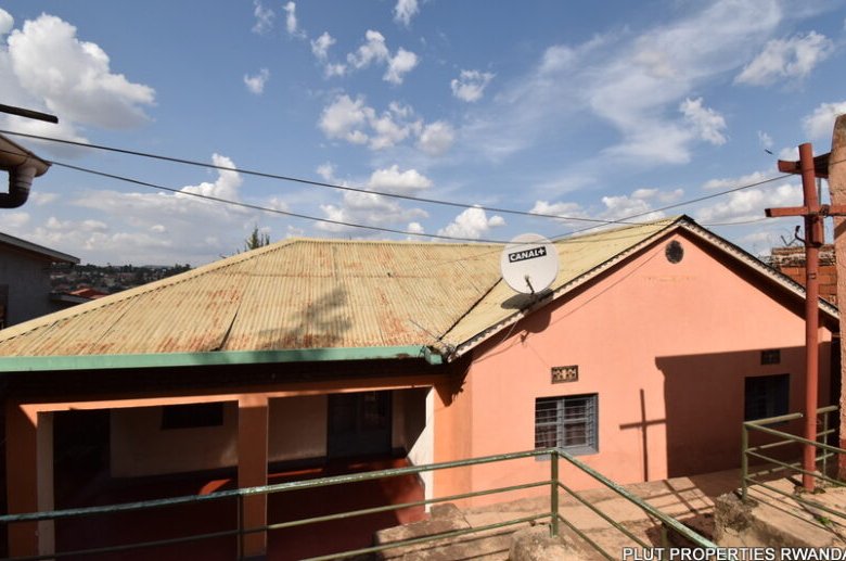 Kiyovu land for sale