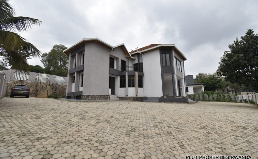 Nyarutarama-Kigali-house-for-rent-plut-properties-1-836×517 Office Space for Rent in Nyarutarama