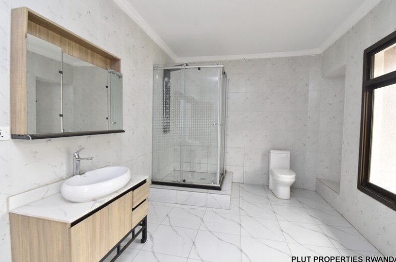 Office Space for Rent in Nyarutarama 