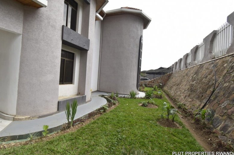 Office Space for Rent in Nyarutarama 