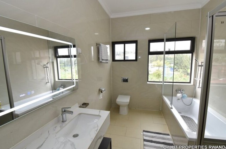 Brand new Luxury Villa for Sale in Nyarutarama 