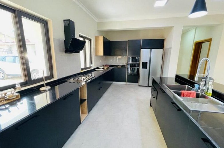 Brand new Luxury Villa for Sale in Nyarutarama 