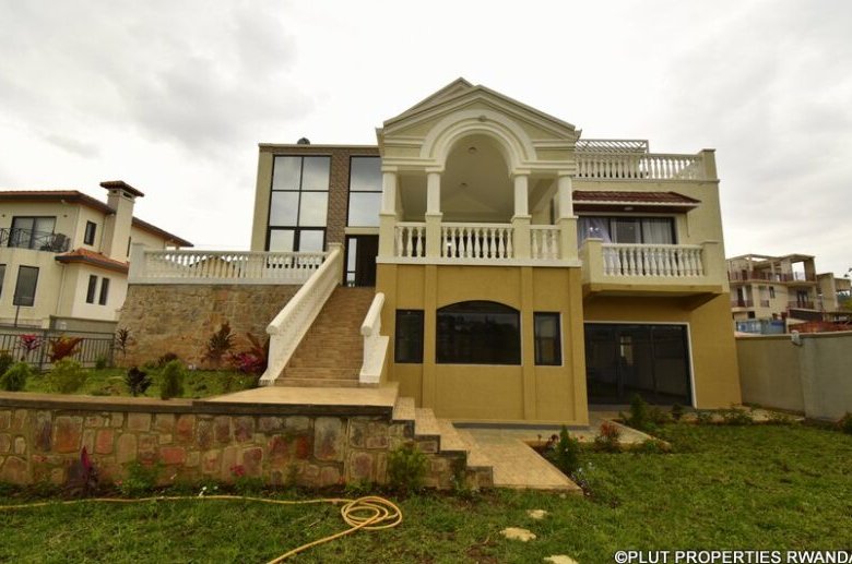 Brand new Luxury Villa for Sale in Nyarutarama 