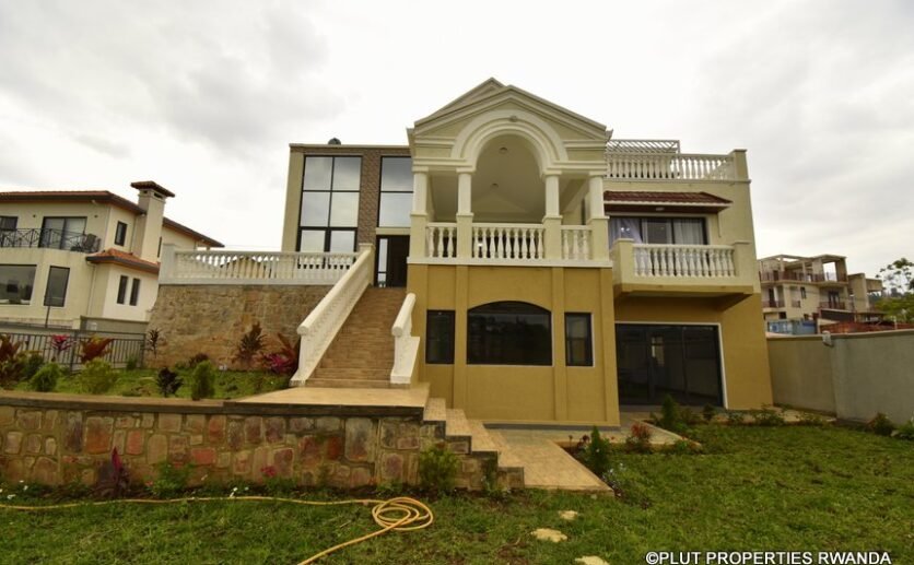 Brand new Luxury Villa for Sale in Nyarutarama 