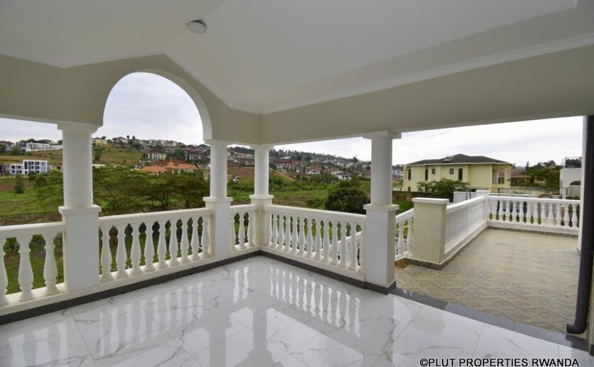 Brand new Luxury Villa for Sale in Nyarutarama 