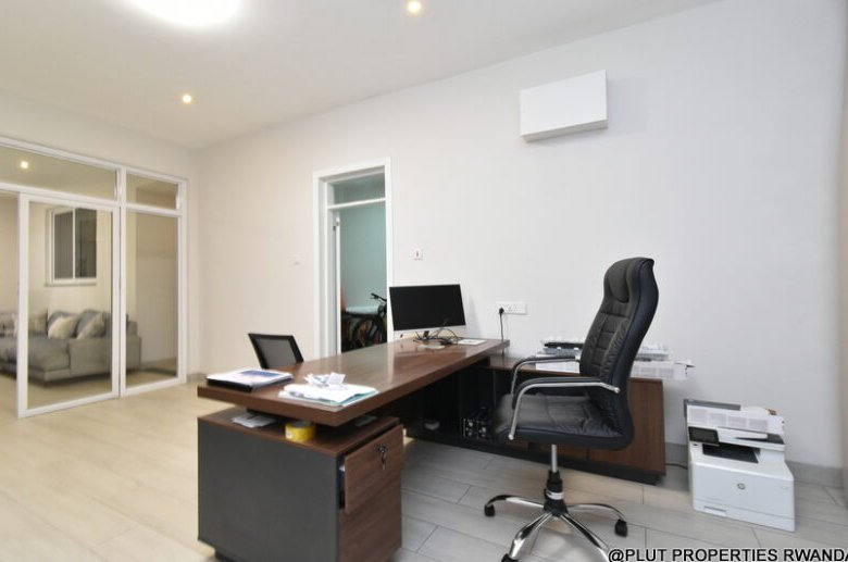 Nyarutarama penthouse for sale