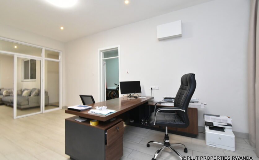 Nyarutarama-penthouse-for-sale-plut-properties-1-836×517 Nyarutarama penthouse for sale