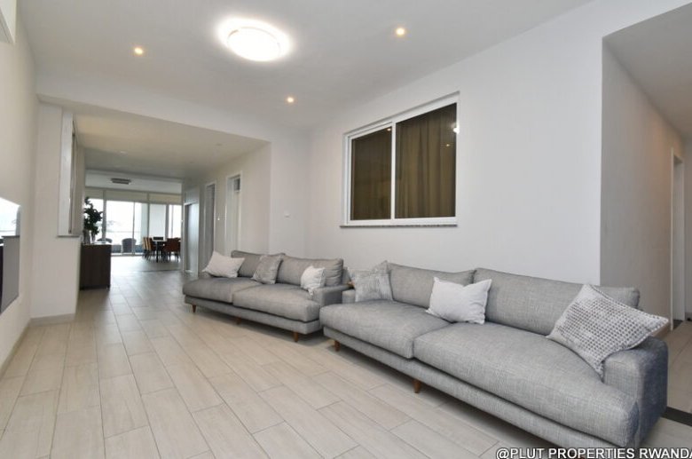 Nyarutarama penthouse for sale