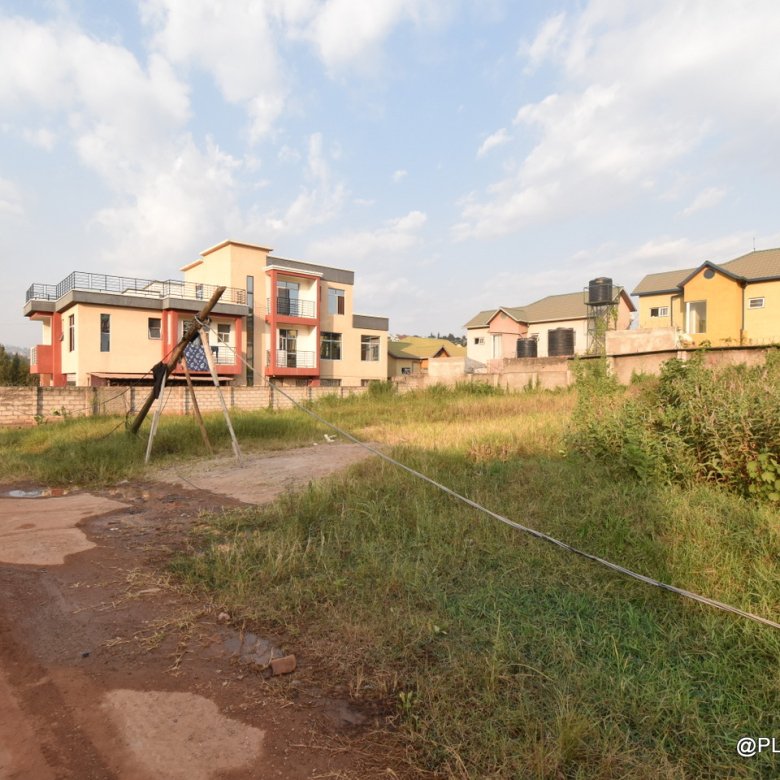 Nyarutarama plot for sale