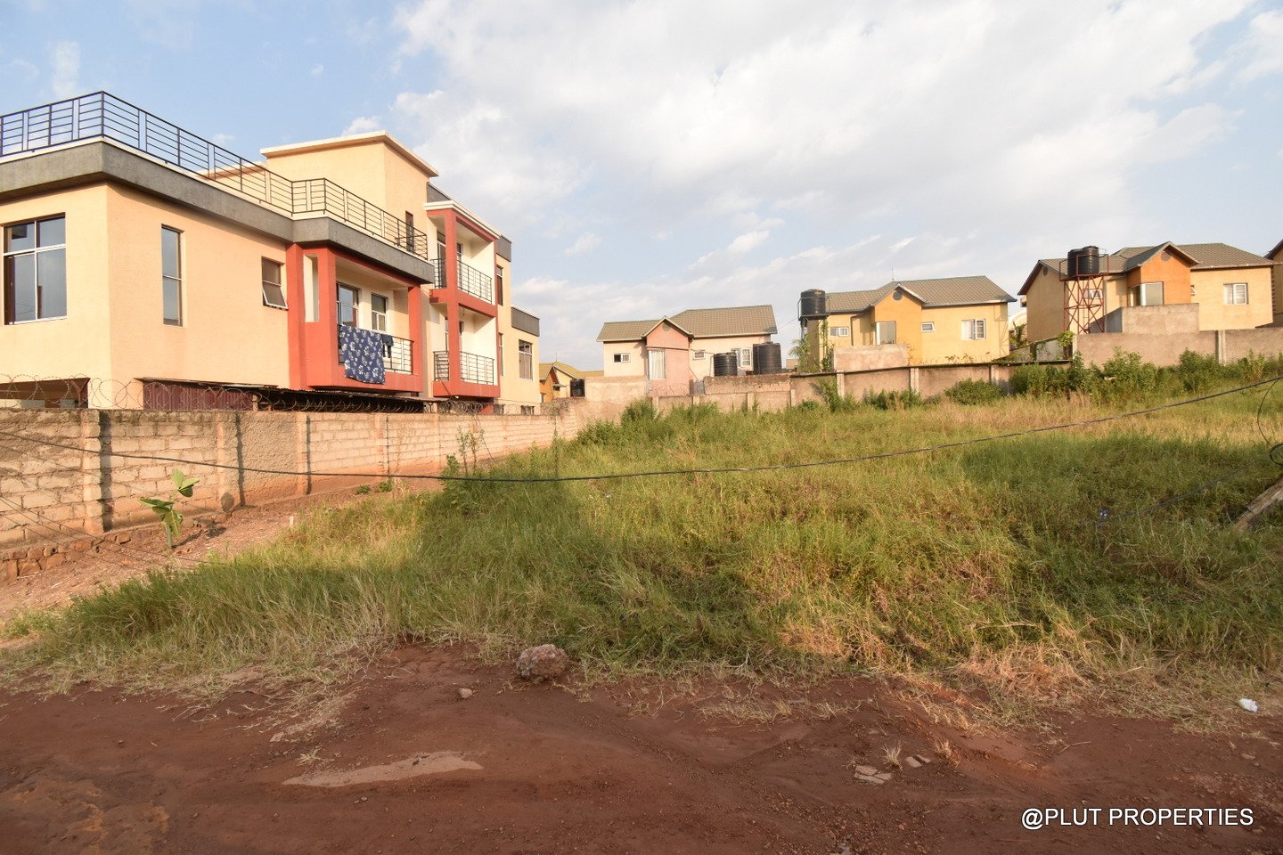 Nyarutarama plot for sale plut properties (5) Nyarutarama plot for sale