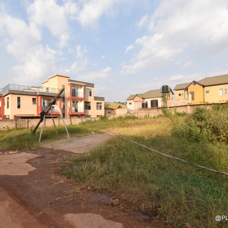 Nyarutarama plot for sale