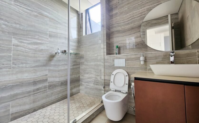 Penthouse-for-rent-in-Kigali-plut-properties-12-836×517 Stunning Modern Penthouse for Rent