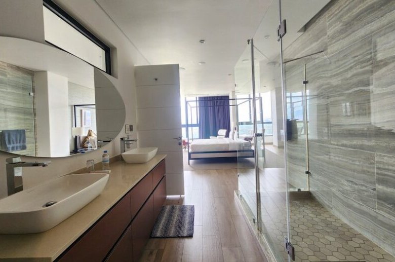 Stunning Modern Penthouse for Rent
