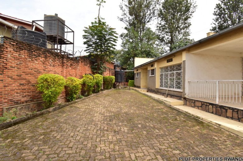 Plot for Sale in Kacyiru