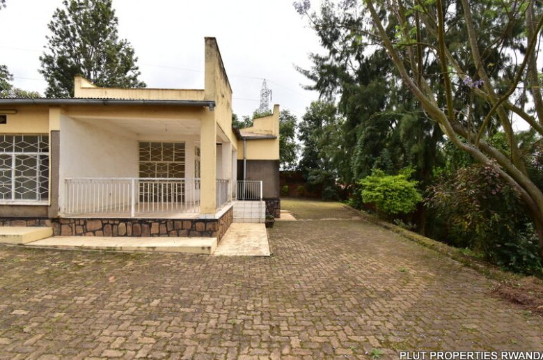Plot for Sale in Kacyiru