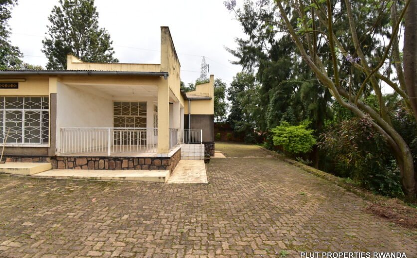 Plot for Sale in Kacyiru