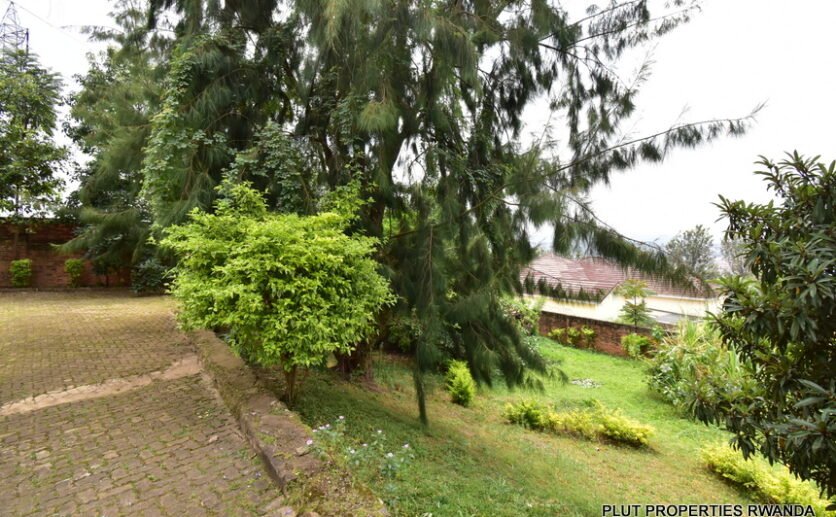 Plot for Sale in Kacyiru