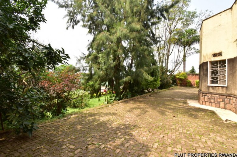 Plot for Sale in Kacyiru