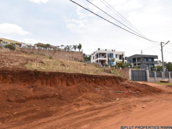 Big plot for Sale in Rebero Kigali