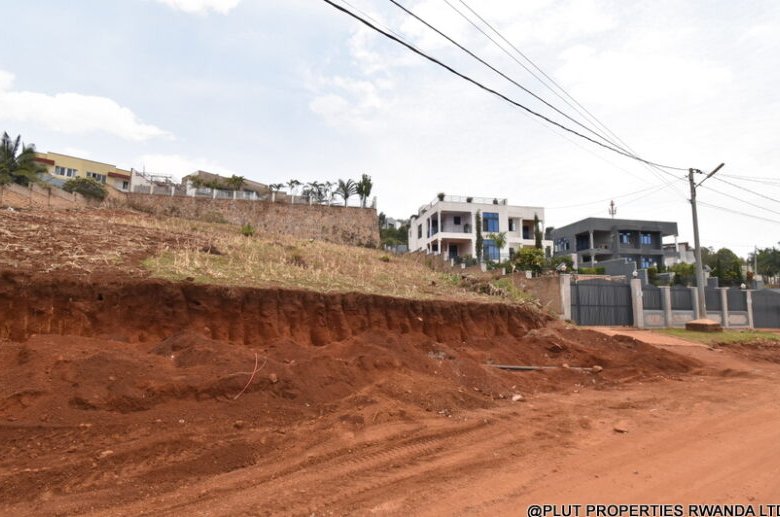 Big plot for Sale in Rebero Kigali