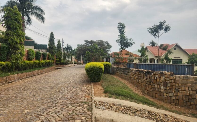 Plot for Sale in Nyarutarama