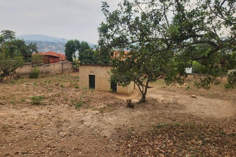 Plot for Sale in Nyarutarama
