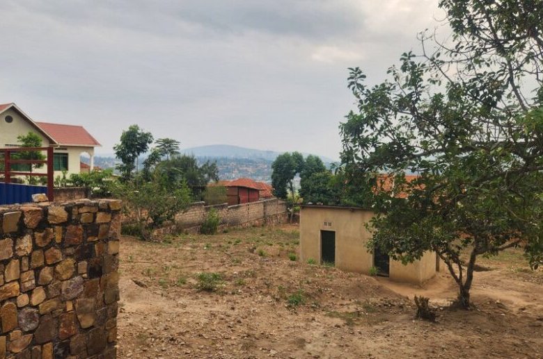 Plot for Sale in Nyarutarama