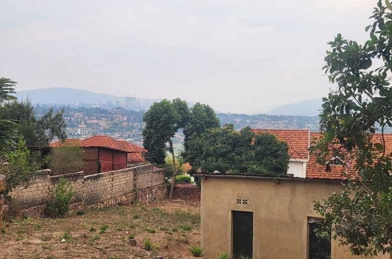 Plot for Sale in Nyarutarama