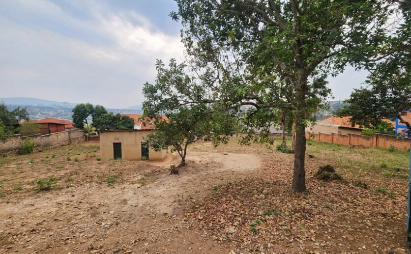 Plot for Sale in Nyarutarama