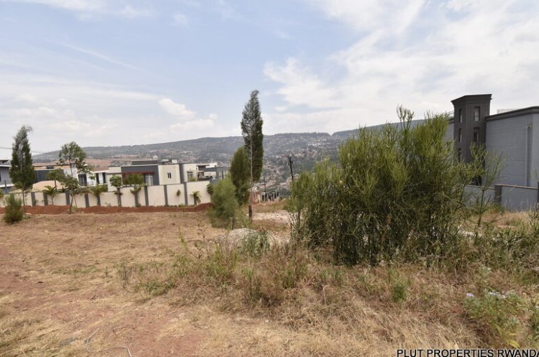 Plot for sale.