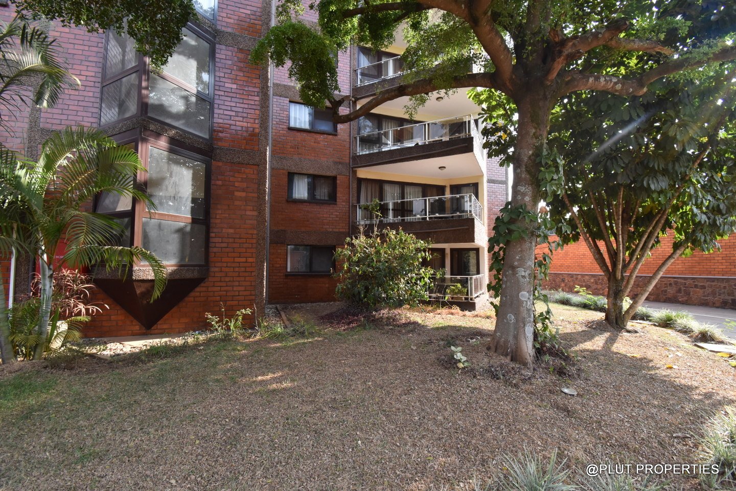 Rent 3 bedrooms in Kacyiru plut properties (13) Rent 3 bedroom in Kacyiru