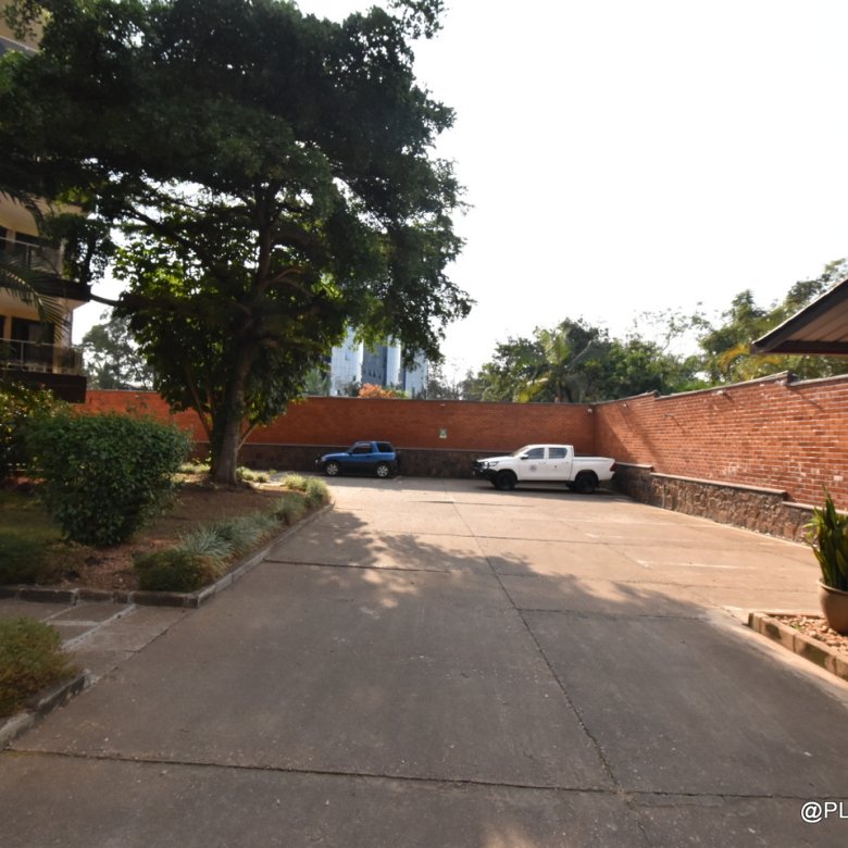 Rent 3 bedroom in Kacyiru