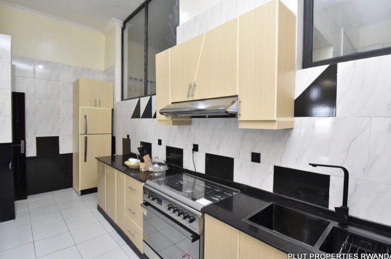 Semi-Detached House for Rent in Zindiro.