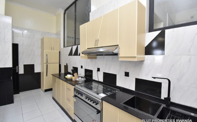 Semi-Detached House for Rent in Zindiro.