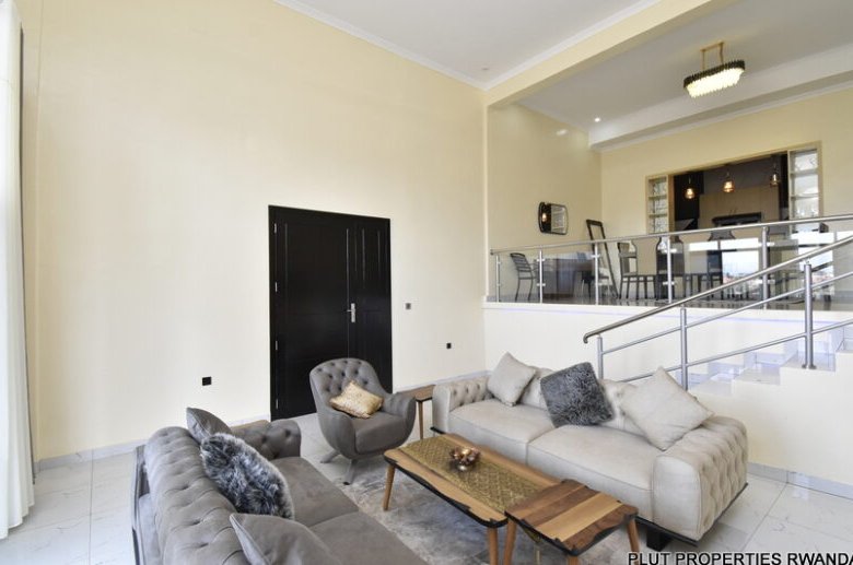 Semi-Detached House for Rent in Zindiro.