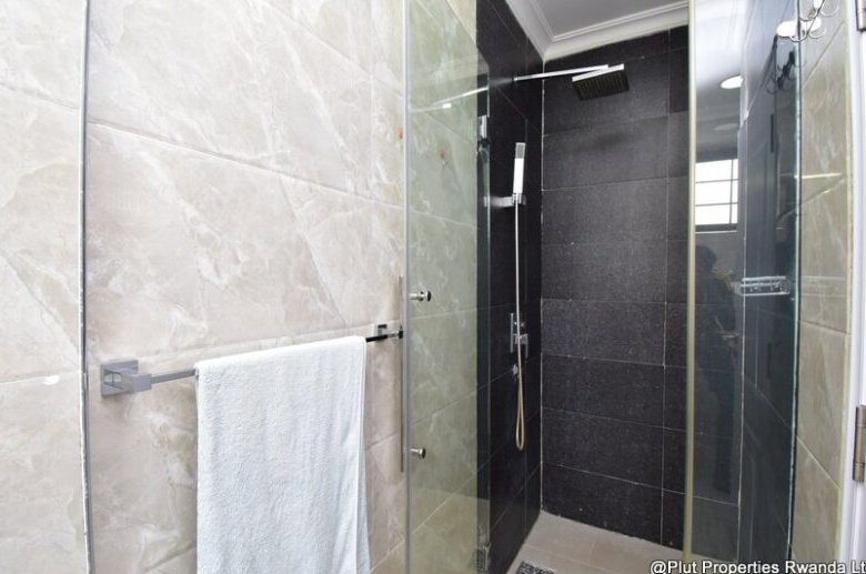 Top-Floor Apartment with Panoramic City Views – For Sale in Kibagabaga