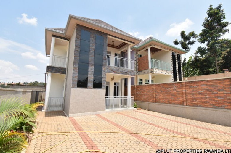 Unfurnished 2 storey house for rent in Kagugu 