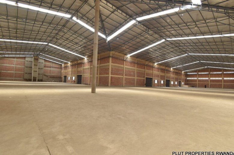 Warehouse and offices for rent in Masoro
