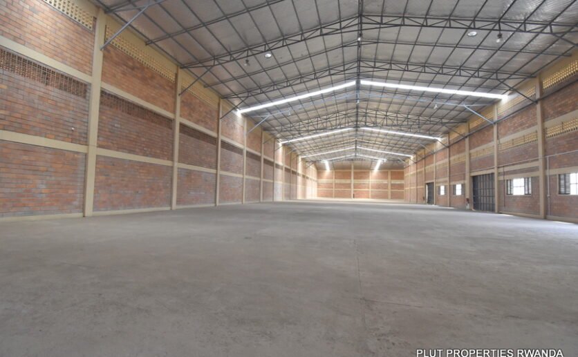 Warehouse and offices for rent in Masoro