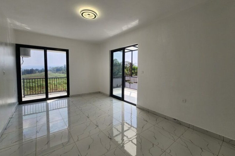 Kinyinya 4 bedrooms for rent. 
