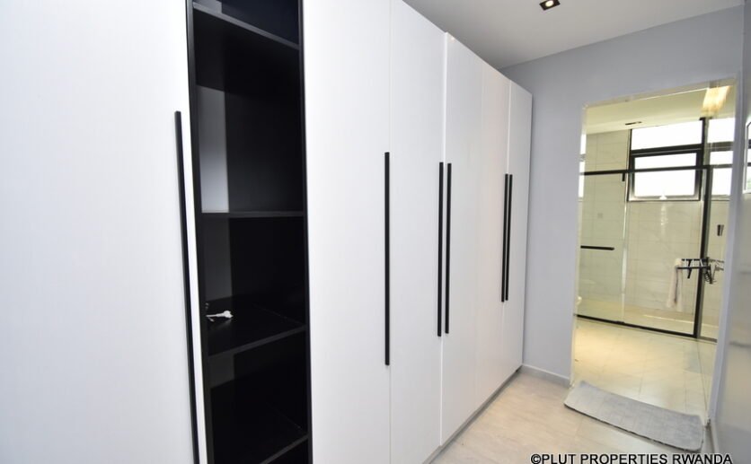Apartment for rent in Rebero. 