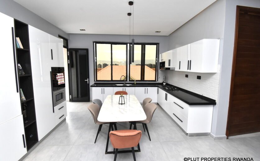 Apartment for rent in Rebero. 