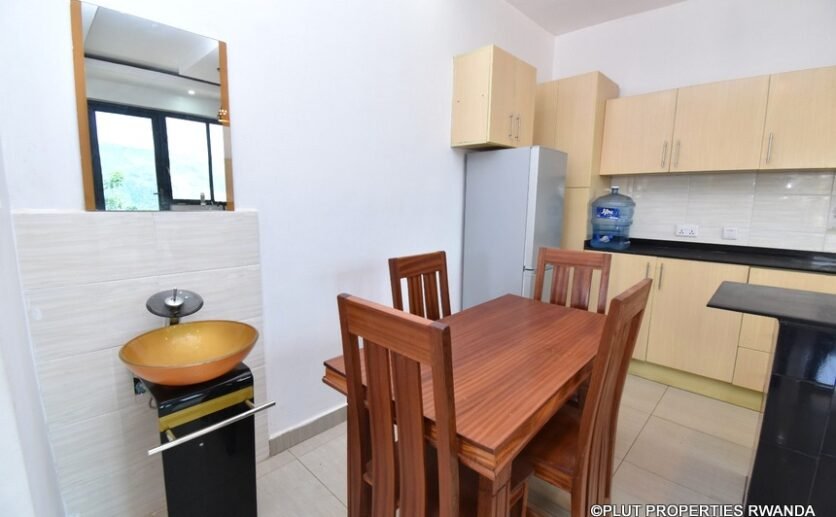 Apartment for rent in Karama