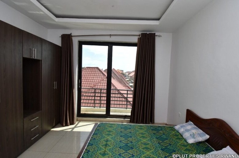 Apartment for rent in Karama