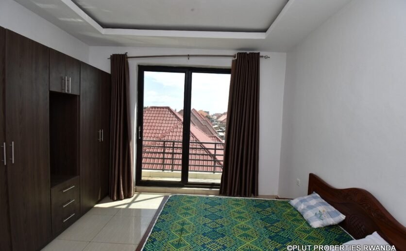 Apartment for rent in Karama
