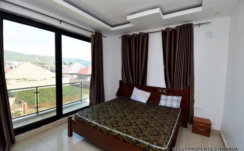 Apartment for rent in Karama