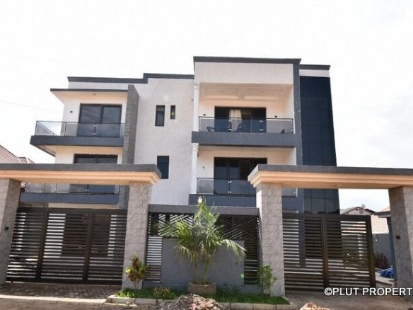 Apartment for rent in Karama